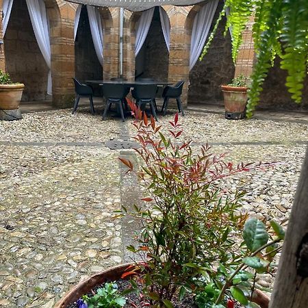 Orvieto: Spacious 3Br 3Ba Apartment With Balcony & Patio Екстериор снимка